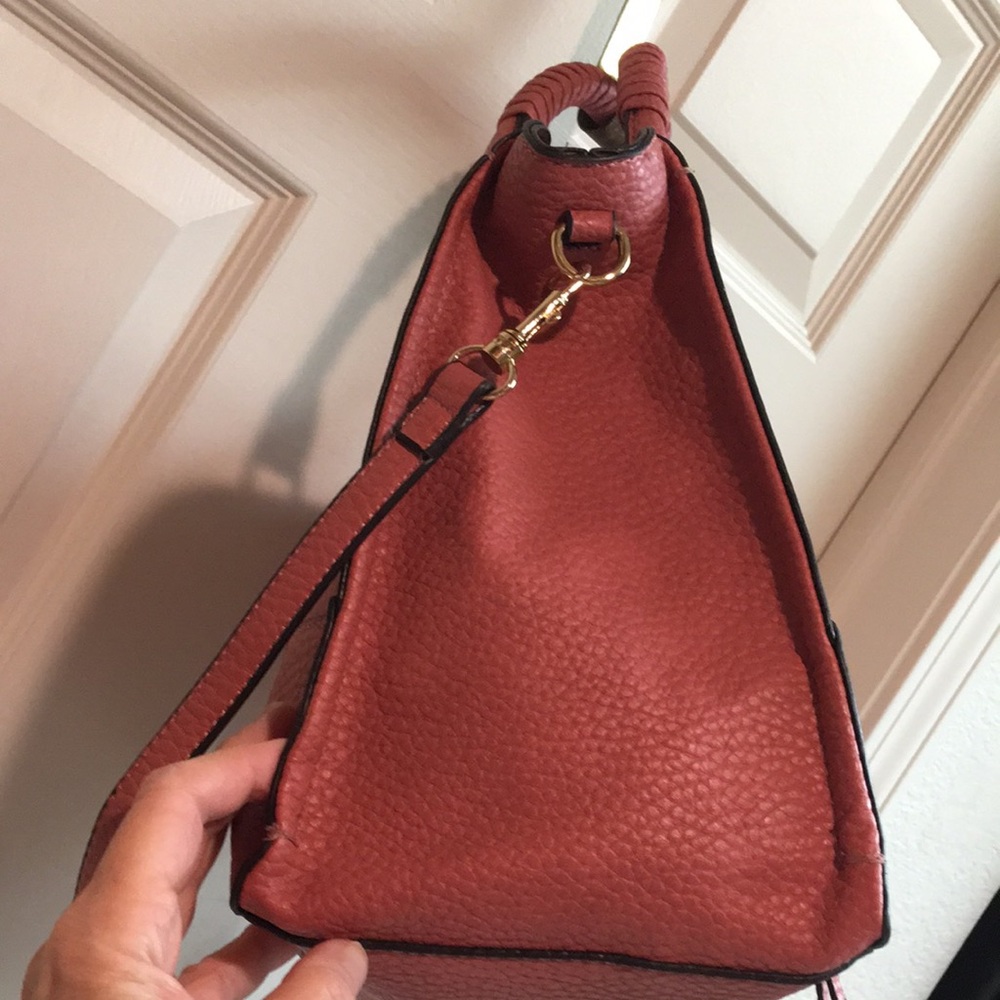 Elegant Salmon Leather Handbag Satchel/Crossbody - Picture 5 of 13